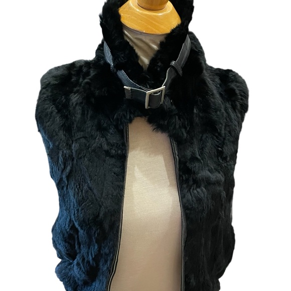 Vintage Eny Women's Black Rabbit Fur and Leather Vest Size Small - Picture 7 of 16